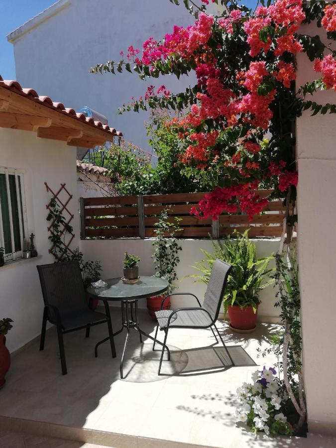Small Studio With Yard La Canea Exterior foto